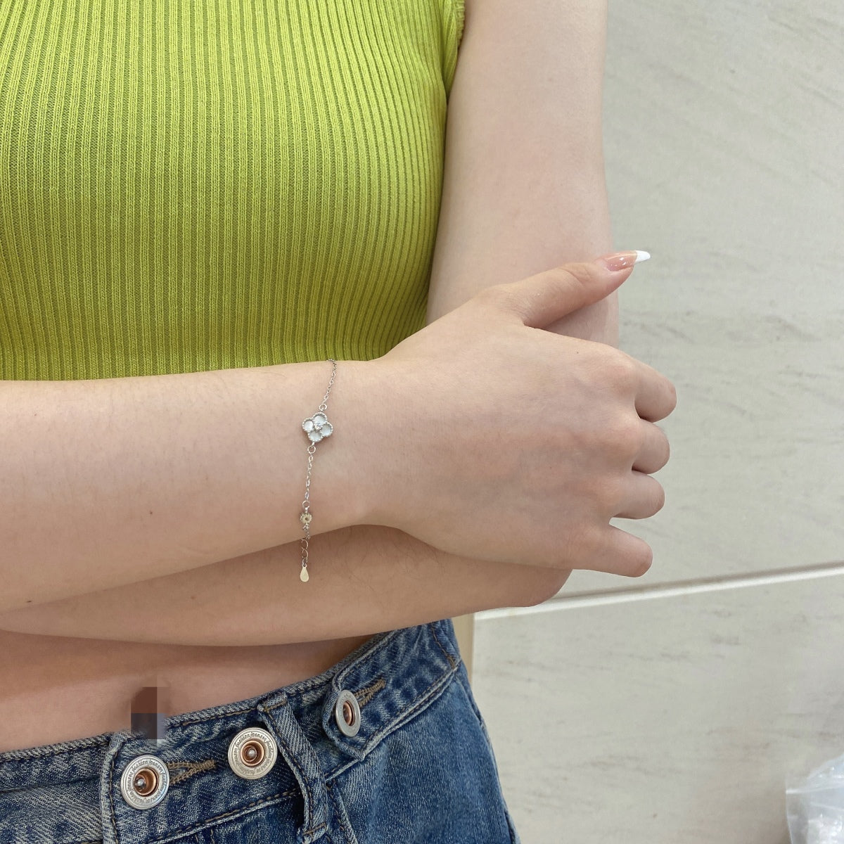 Mini Mother of Pearl Clover Rhodium-Plated Bracelet