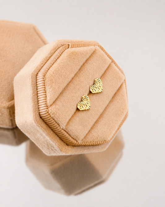 Fish Scale Heart Stud Rhodium-Plated Earrings