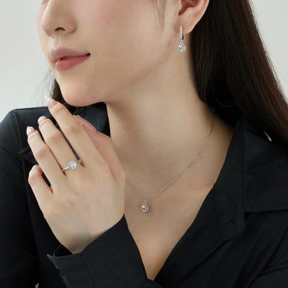 Minimalist Round Rhodium-Plated Ring