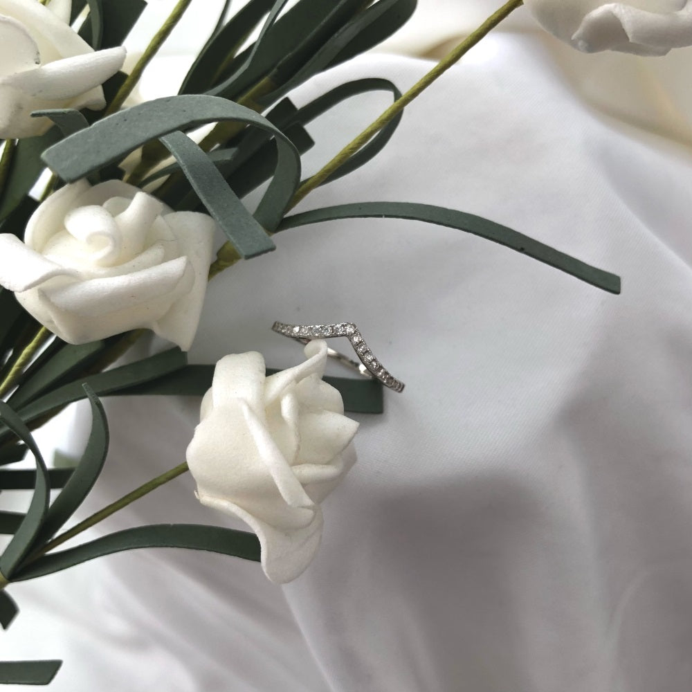 V Rhodium-Plated Ring