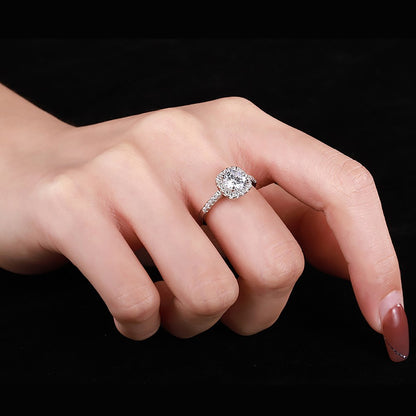 Cushion Illusion Square Crystal Rhodium-Plated Ring